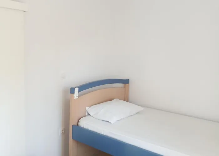 Classic House לפקימי