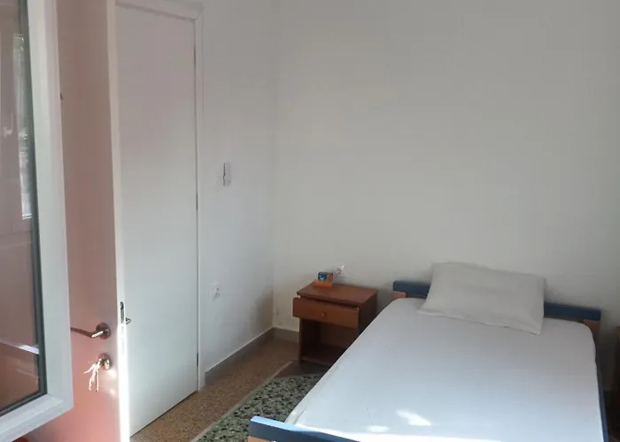Classic House Lefkimi